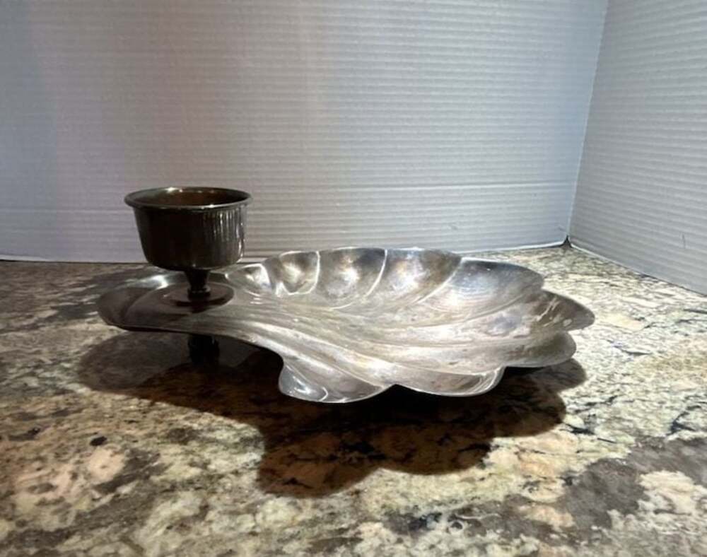 VNT Sheffield Silver Co. Silver-Plated Shell Serving Dish w/ Dipping Cup